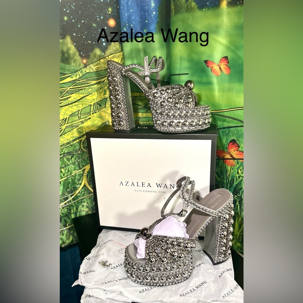 Azalea Wang Pewter Embellished Studded Women's Platforms New In Box:
•Last Sale•